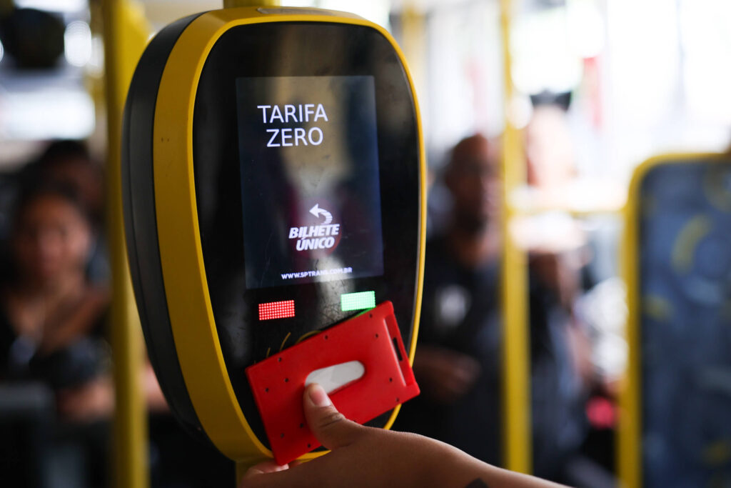 Tarifa Zero: Uma Política que Aprofunda a Desigualdade Social no Brasil