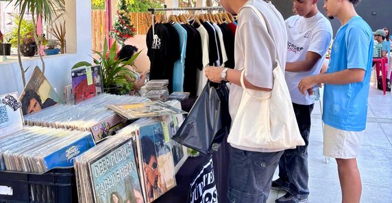 Disco é Cultura: ‘Som na Vila’ Promove Giro Cultural Imperdível em Arapiraca Disco é Cultura: ‘Som na Vila’ Promove Giro Cultural Imperdível em Arapiraca