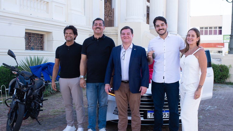 Natal Premiado: Associação Comercial Premia Ganhadores com Carro e Moto Natal Premiado: Associação Comercial Premia Ganhadores com Carro e Moto