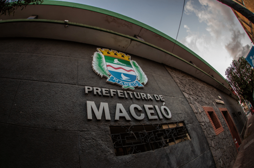Prefeitura de Maceió Antecede Salário de Fevereiro e Injeta R$ 175 Milhões na Economia