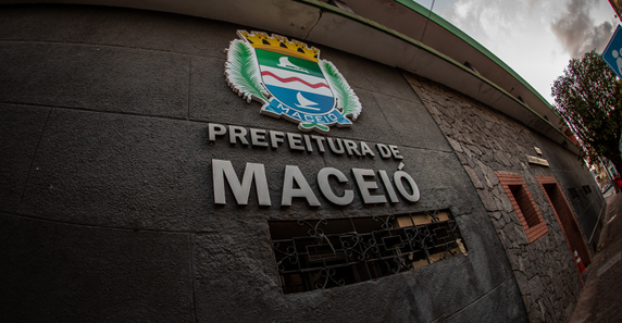 Prefeitura de Maceió Antecipará Salário de Fevereiro para Esta Sexta-feira Prefeitura de Maceió Antecipará Salário de Fevereiro para Esta Sexta-feira