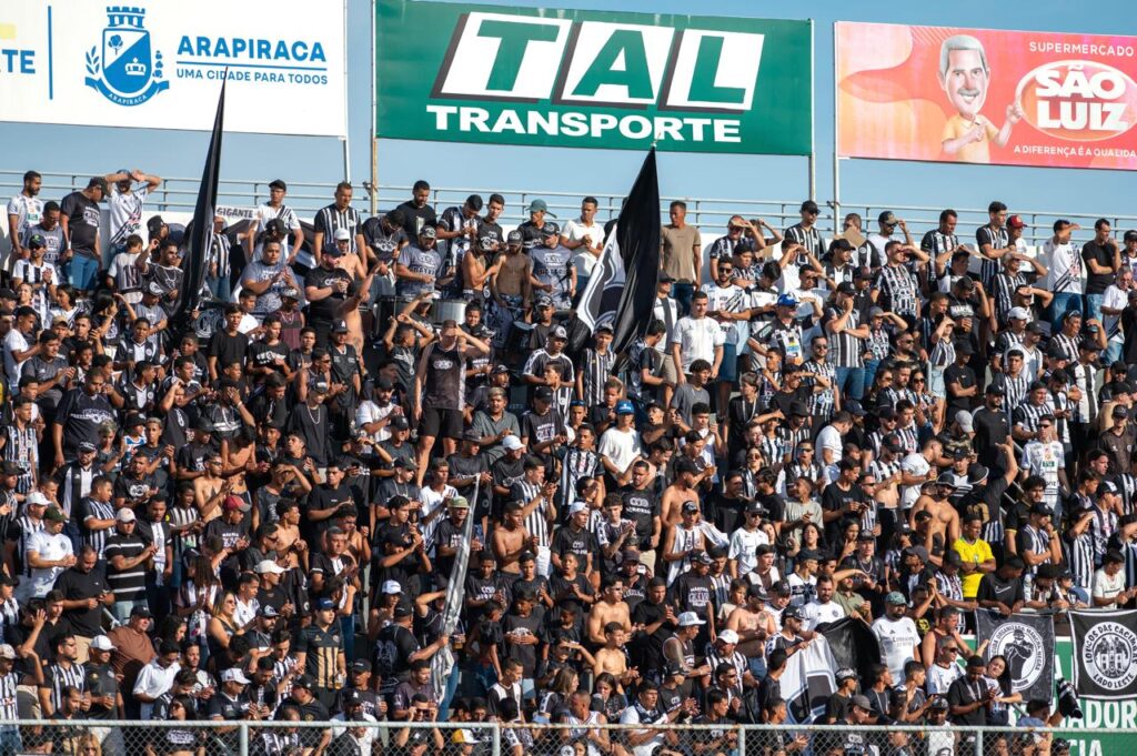 Torcedores do ASA Contam com Ônibus e Segurança para a Final do Alagoano Torcedores do ASA Contam com Ônibus e Segurança para a Final do Alagoano