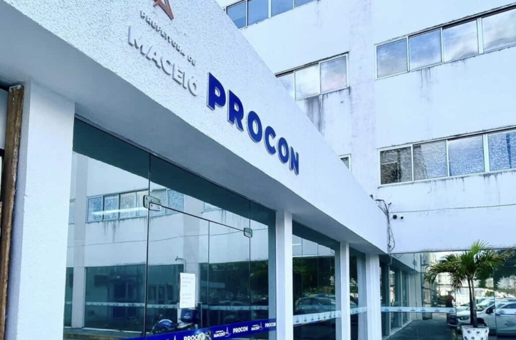 Cobranças Abusivas: Procon Maceió Notifica BRK e Casal por Irregularidades