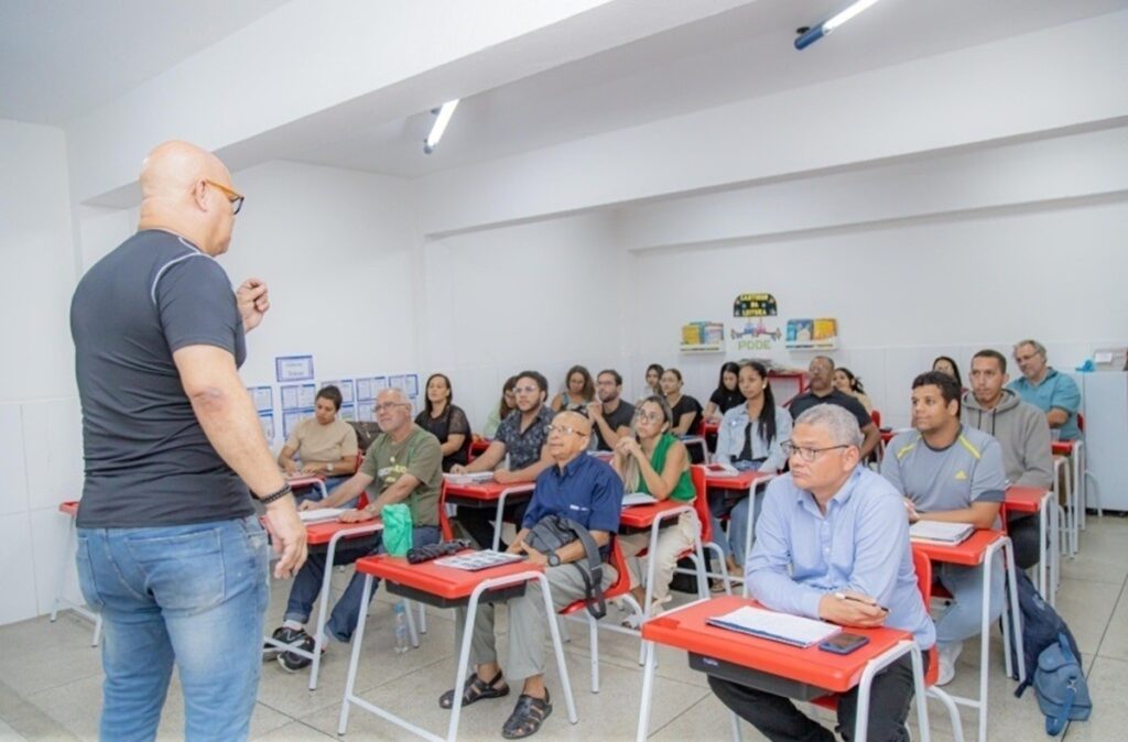 Cursos Gratuitos de Idiomas em Maceió: 180 Vagas Disponíveis para Inglês e Espanhol Cursos Gratuitos de Idiomas em Maceió: 180 Vagas Disponíveis para Inglês e Espanhol