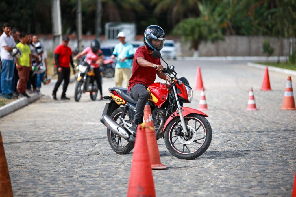 Detran Alagoas Oferece 375 Vagas Extras para Prova de Moto em Maceió e Arapiraca