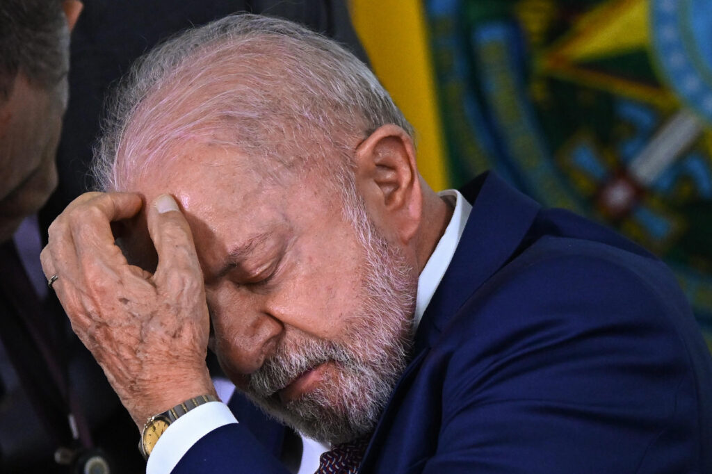 Flávio Bolsonaro em Alta: Nordeste de Olho na Mudança