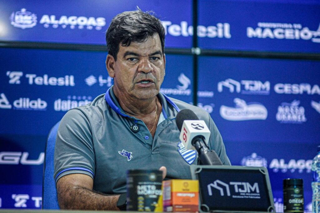 Moacir Júnior detalha mudanças no CSA e celebra conquista da Copa Alagoas Moacir Júnior detalha mudanças no CSA e celebra conquista da Copa Alagoas
