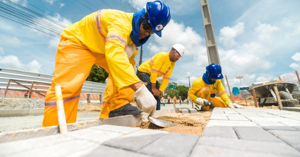 Maceió: A Capital que Gera Mais da Metade dos Empregos em Alagoas