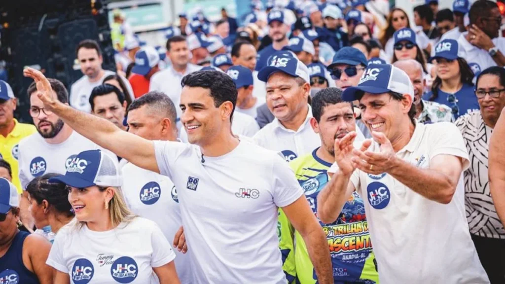 JHC reconsidera disputa ao Senado e provoca tensão com Arthur Lira em Alagoas