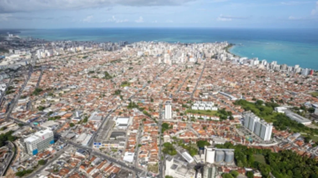 Pesquisa revela perfil dos turistas que visitam Maceió e Japaratinga Pesquisa revela perfil dos turistas que visitam Maceió e Japaratinga