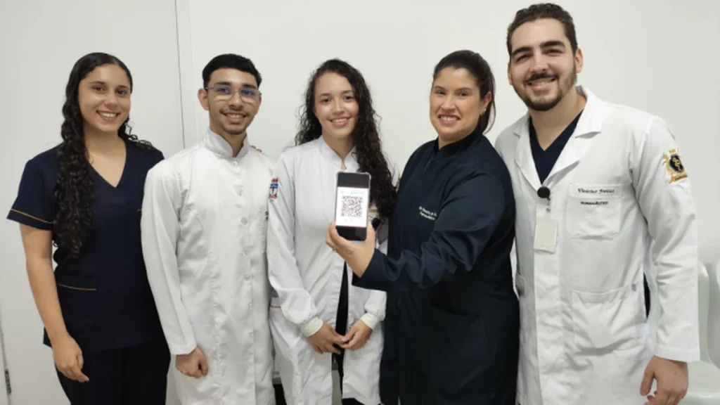 Tecnologia com QR Code revoluciona administração de medicamentos no HEA