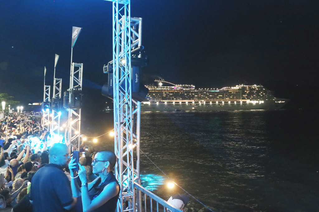 Santos Sunset: 2ª Edição Ilumina a Ponta da Praia com Música e Luzes Imagem do artigo