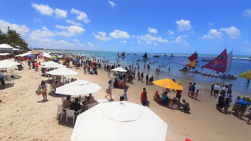 Abusos no Litoral: Um Desafio ao Turismo Brasileiro