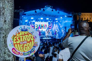 Comerciantes do Pelourinho Apreciam Aumento nas Vendas com o Verão e Programação Cultural