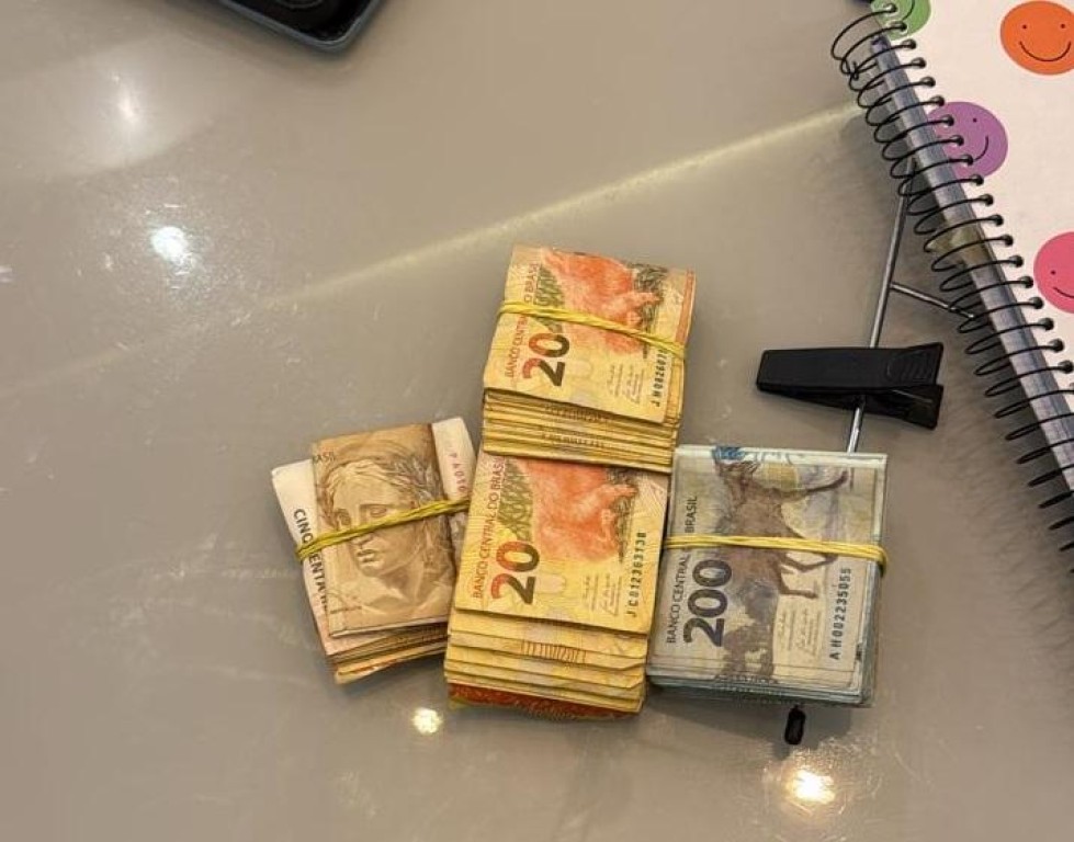 Desarticulação de Grupo Criminoso em Cuiabá: Polícia Civil de MT e AP Atuam contra Fraudes Eletrônicas Desarticulação de Grupo Criminoso em Cuiabá: Polícia Civil de MT e AP Atuam contra Fraudes Eletrônic