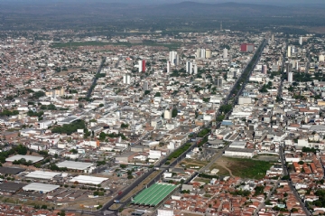 Feira de Santana se Destaca em Emprego, Indústria e Turismo em 2025