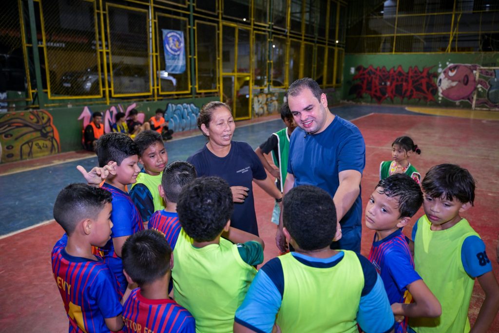 Férias Escolares: Deputado Roberto Cidade Refere Aumento na Proteção a Crianças e Adolescentes Férias Escolares: Deputado Roberto Cidade Refere Aumento na Proteção a Crianças e Adolescentes