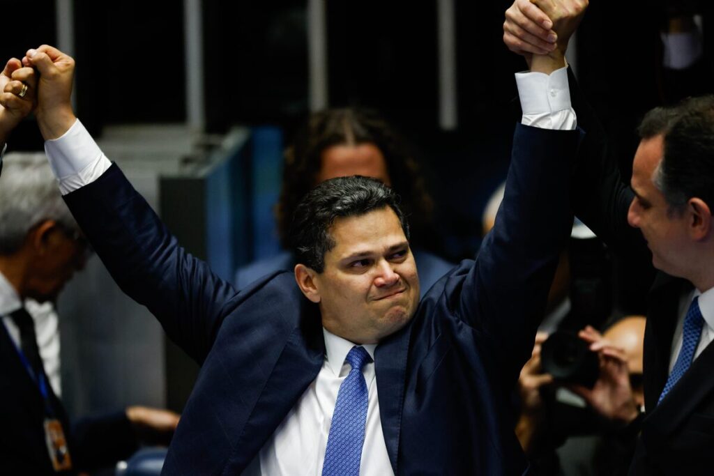 Davi Alcolumbre e o Controle do Senado: Análise das Velhas Práticas Políticas