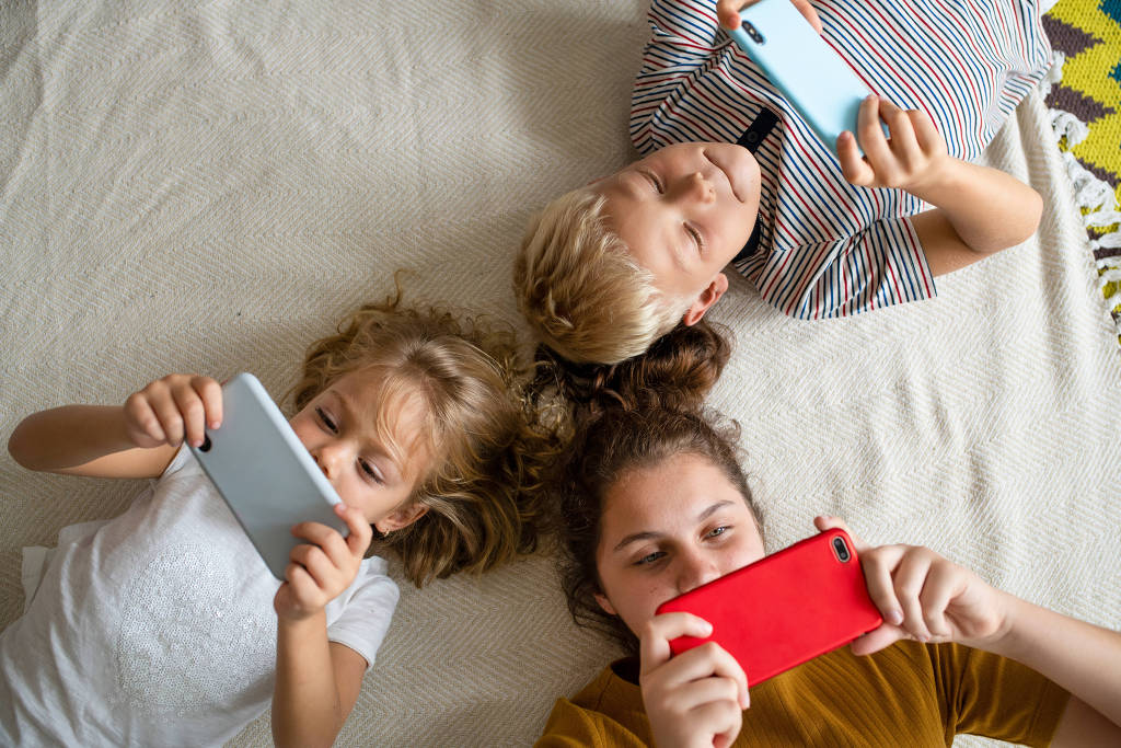 Idade Infantil e Uso de Smartphones: Riscos à Saúde em Foco