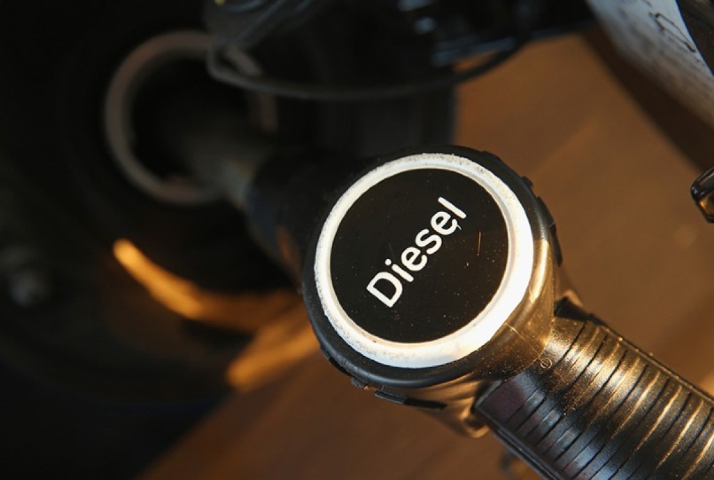 Queda no Preço do Diesel Alivia Custo do Transporte Rodoviário em Fevereiro