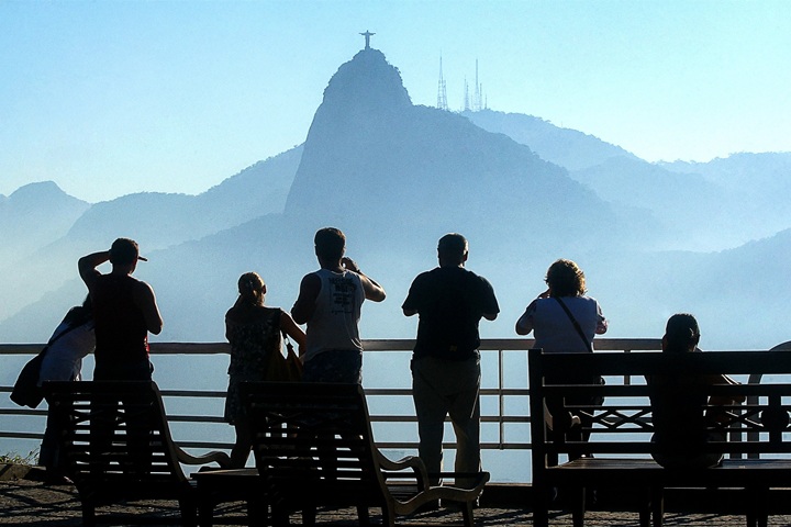 Turismo Fluminense Alcança Crescimento de 10,8% em 2025