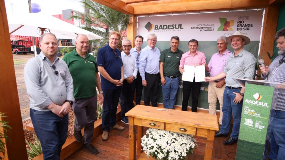 Badesul e CCGL: Inovação Digital que Revoluciona o Agronegócio Gaúcho Badesul e CCGL: Inovação Digital que Revoluciona o Agronegócio Gaúcho