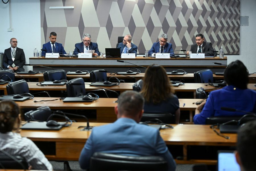 CPI do Crime Organizado: Depoimentos de Daniel Vorcaro e Campos Neto São Suspensos