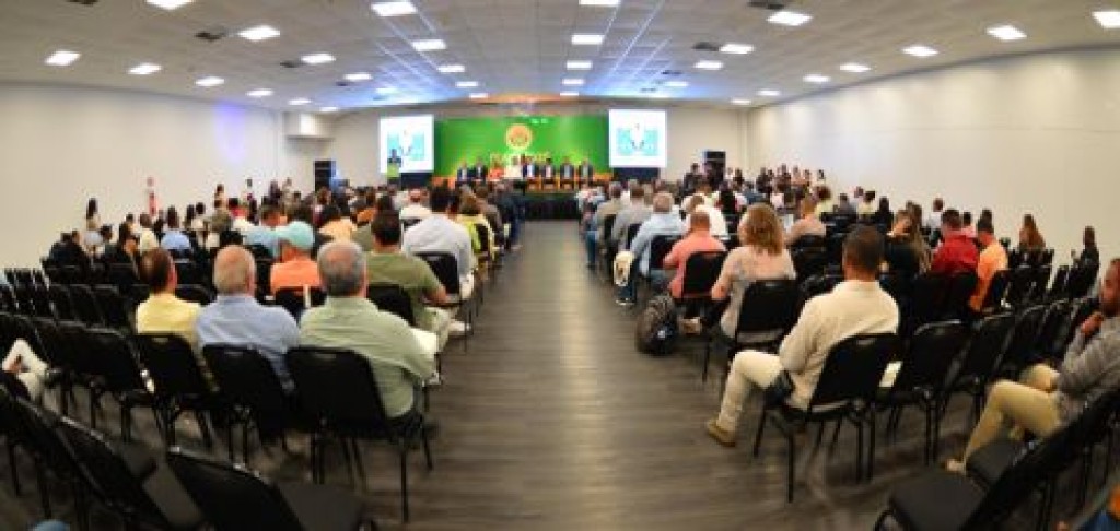 Desafios da Gestão no Agronegócio: Fórum Abre Caminhos para o Futuro Sustentável