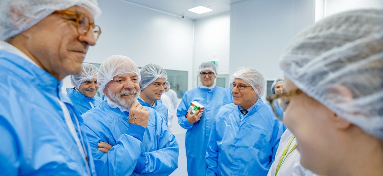 Fortalecimento da Indústria Farmacêutica: Lula e Padilha Visitem a Bionovis
