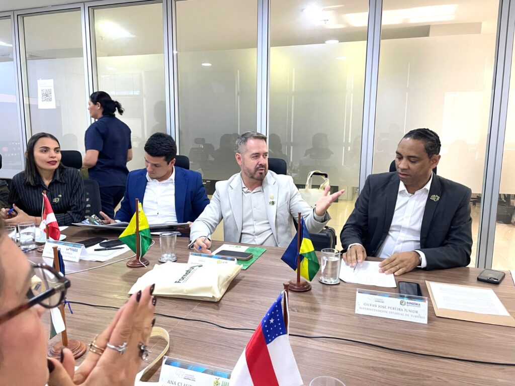 Governo do Acre Propõe Plano Regional de Desenvolvimento Turístico em Brasília Governo do Acre Propõe Plano Regional de Desenvolvimento Turístico em Brasília