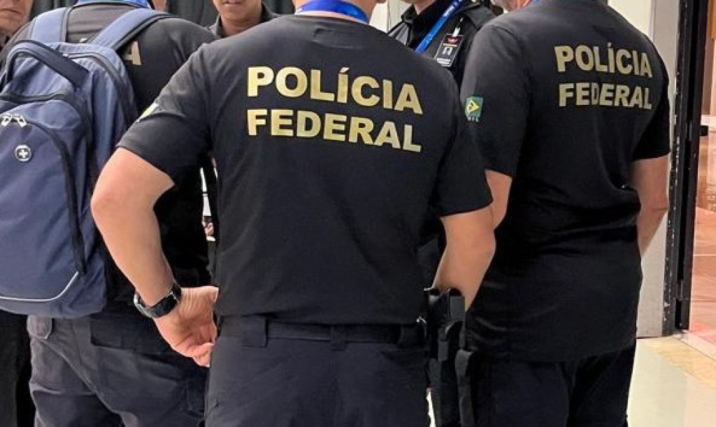 PF Entrega 27 Armas ao Comando do Exército no Amapá: Ação de Desarmamento