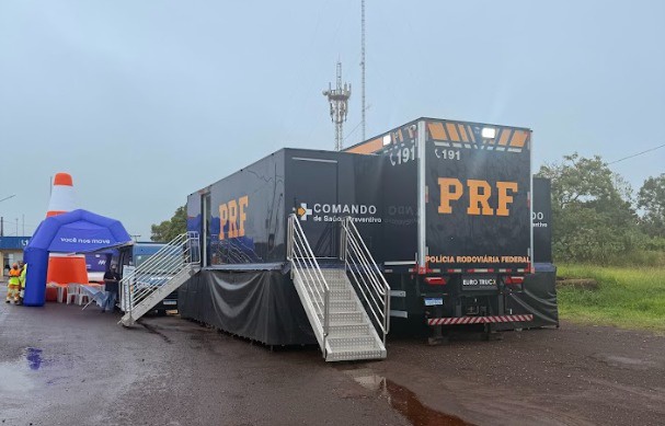 PRF Promove Comandos de Saúde em MS com a Carreta da Saúde PRF Promove Comandos de Saúde em MS com a Carreta da Saúde