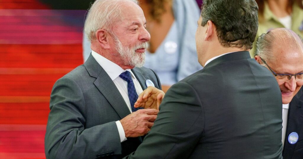 Lula e Alcolumbre: Reaproximação Política e Avanços no Senado em 2024 Lula e Alcolumbre: Reaproximação Política e Avanços no Senado em 2024