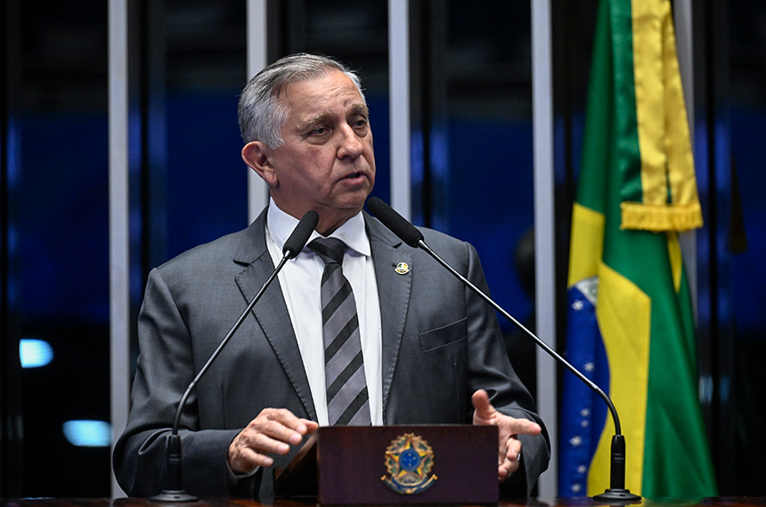 Izalci Lucas Revela Relação entre Política e Escândalos Bancários no DF
