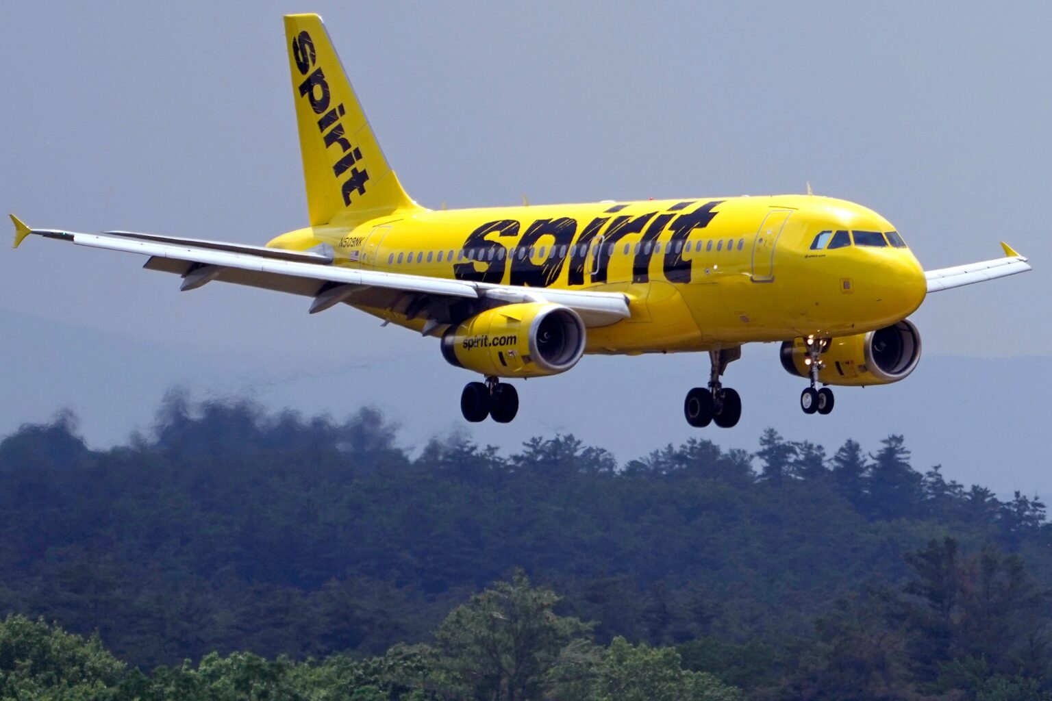 Spirit Airlines encerra operações e cancela voos a partir deste sábado