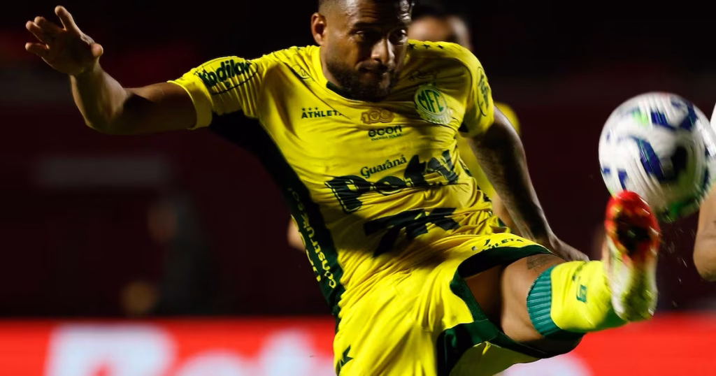 Mirassol Enfrenta Desafios com saídas de 14 Jogadores em 2026