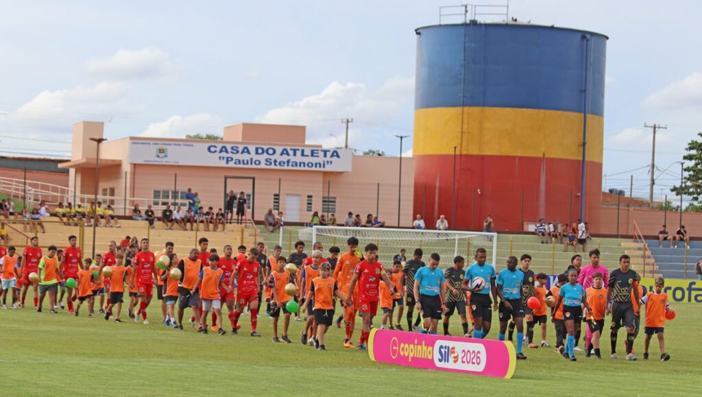 Cravinhos se Destaca como Sede da Copinha: Um Incentivo ao Futebol Infantil