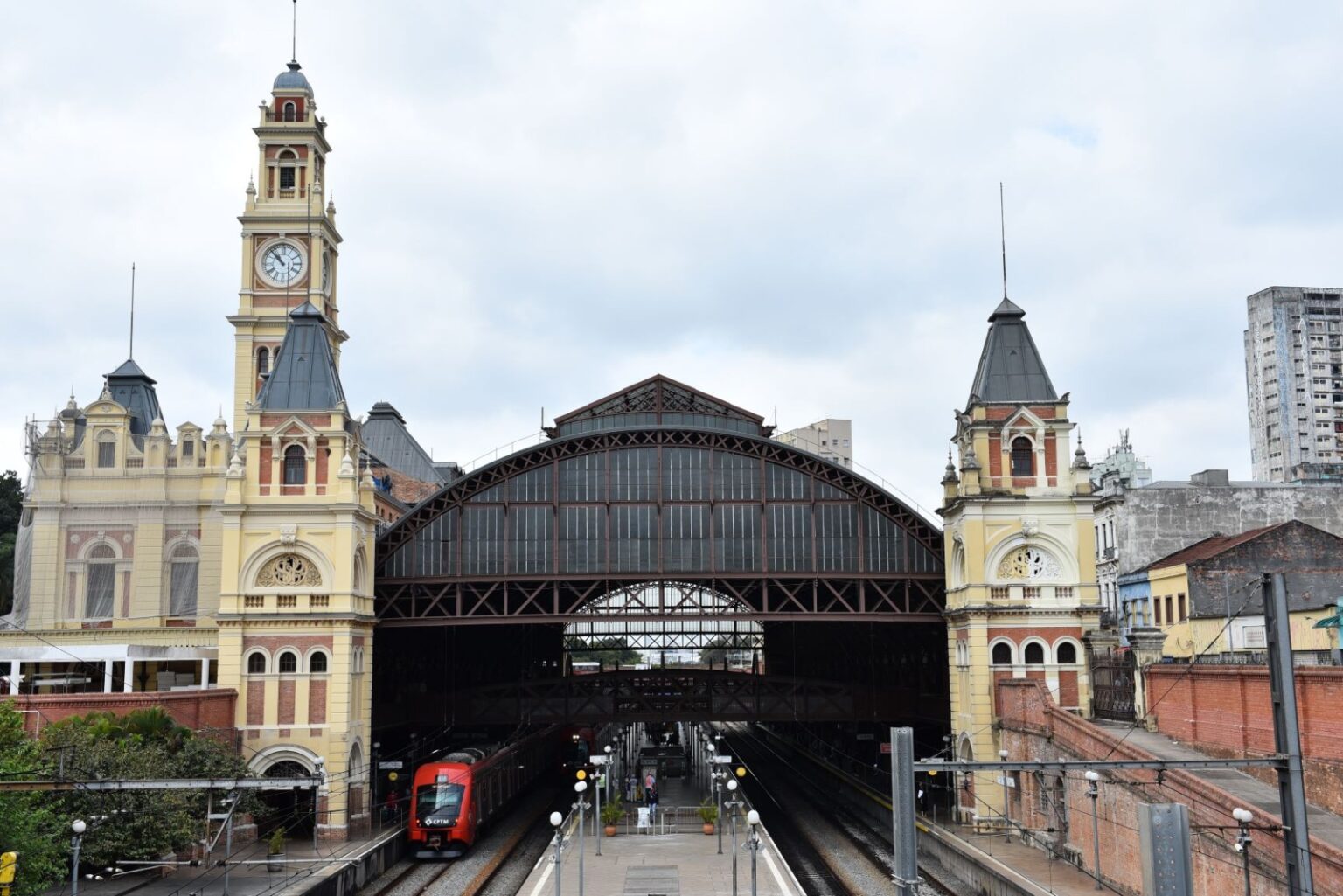Estação da Luz da CPTM: 159 Anos de História e Cultura em São Paulo