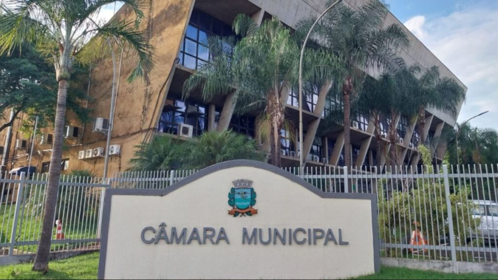 Ribeirão Preto Avança na Legislação: Sepultamento de Pets em Jazigos Familiares Aprovado Ribeirão Preto Avança na Legislação: Sepultamento de Pets em Jazigos Familiares Aprovado