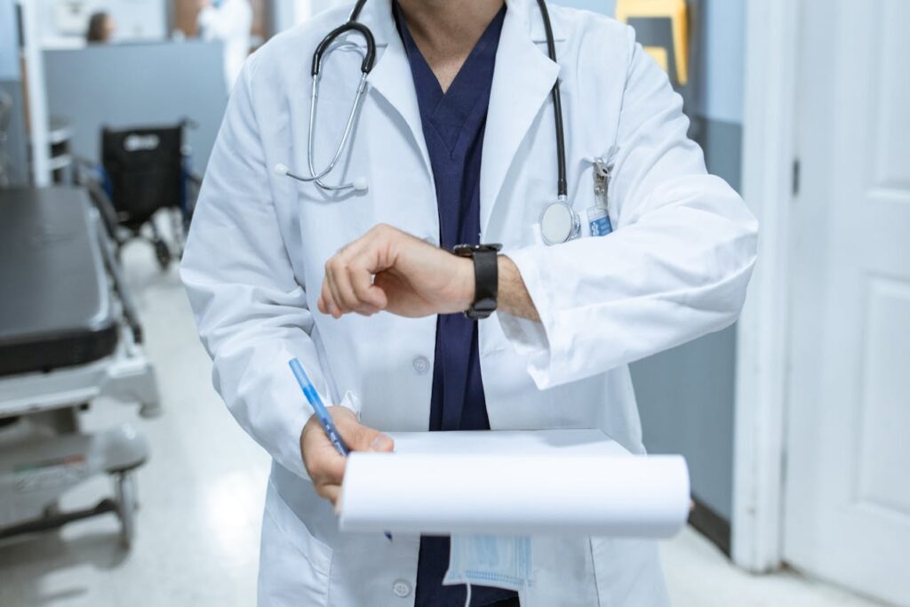 10 Faculdades de Medicina Sob Risco de Suspensão pelo MEC em 2026
