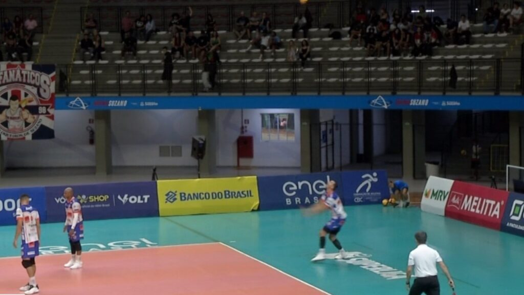 Destaques do Esporte: Vitória e Liderança no Campeonato de Base Destaques do Esporte: Vitória e Liderança no Campeonato de Base