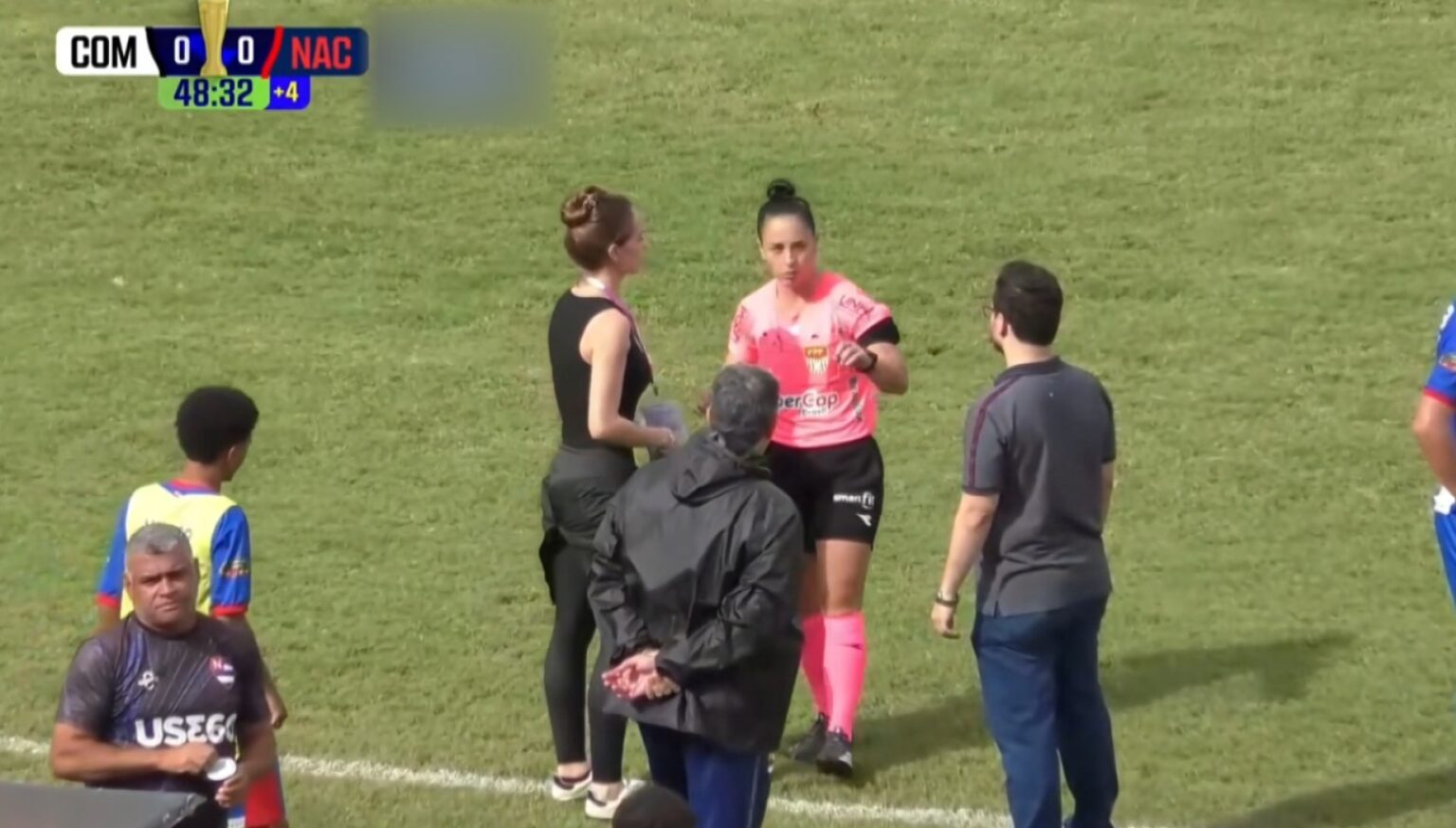 Justiça proíbe torcedores de frequentar jogos após importunação sexual a médica