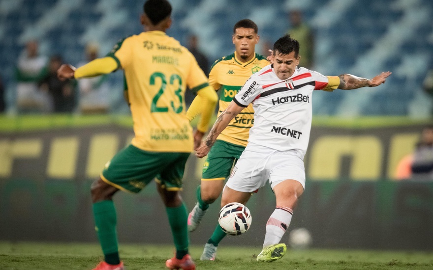 Botafogo e Cuiabá se enfrentam na Série B: Um Confronto Decisivo Botafogo e Cuiabá se enfrentam na Série B: Um Confronto Decisivo