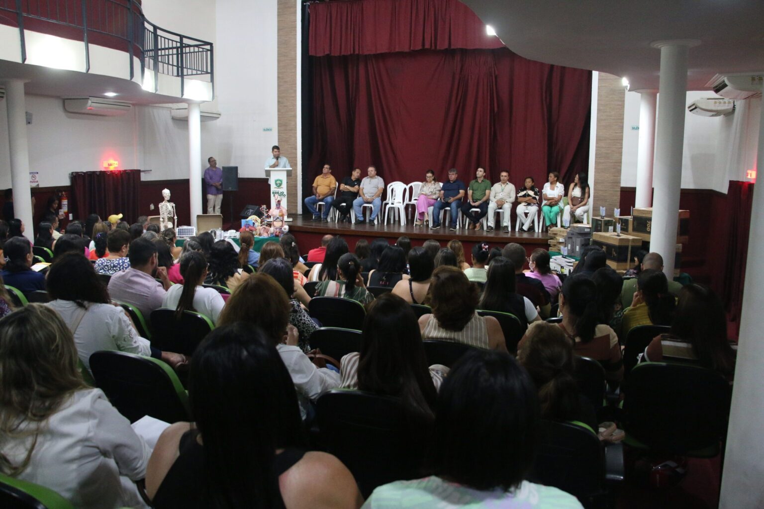 Brejo Santo Celebra o Dia Mundial da Educação com II Encontro de Gestores Educacionais Brejo Santo Celebra o Dia Mundial da Educação com II Encontro de Gestores Educacionais