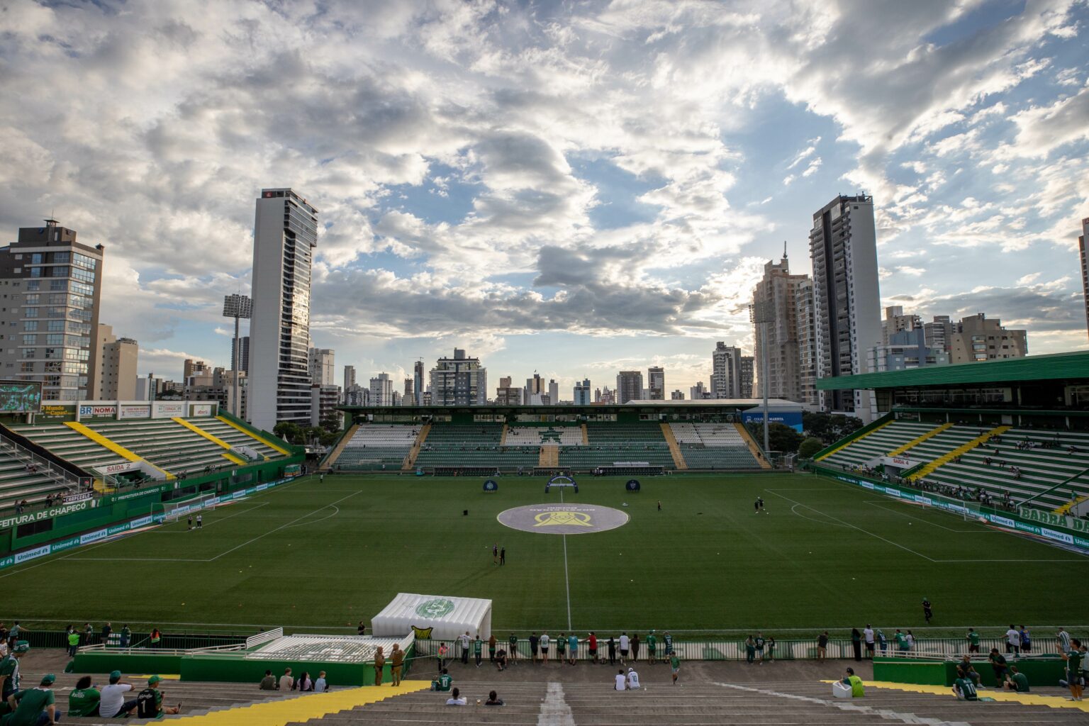 Chapecoense x Botafogo: Horários, Onde Assistir e Escalações do Confronto
