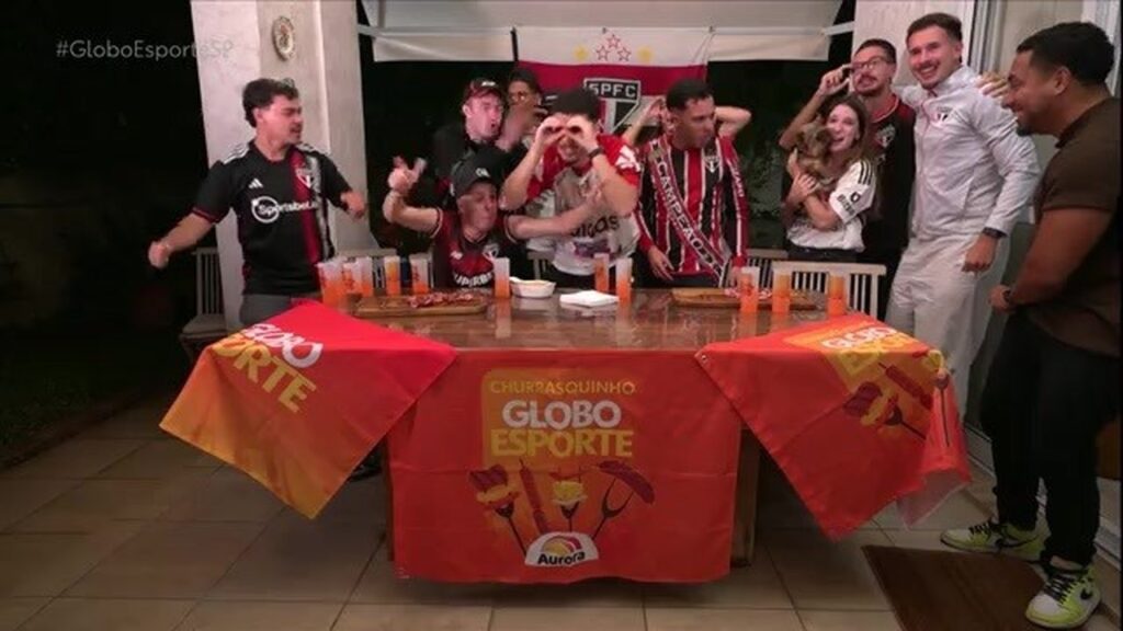 Churrasquinho do GE: Torcida do São Paulo Vibra na Partida Contra o Internacional