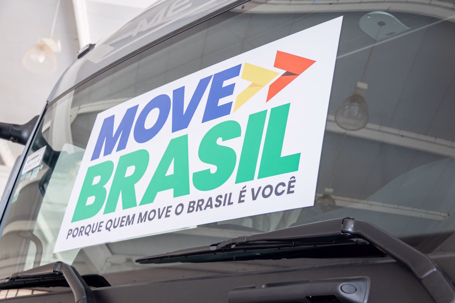 Governo Amplia Recursos do Move Brasil e Inclui Ônibus na Iniciativa