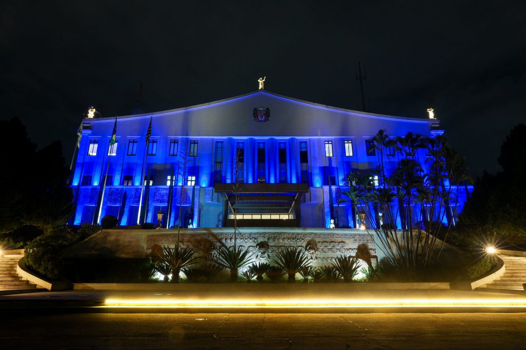 Palácio dos Bandeirantes ganha iluminação azul em apoio ao Dia Mundial de Conscientização do Autismo Palácio dos Bandeirantes ganha iluminação azul em apoio ao Dia Mundial de Conscientização do Autismo