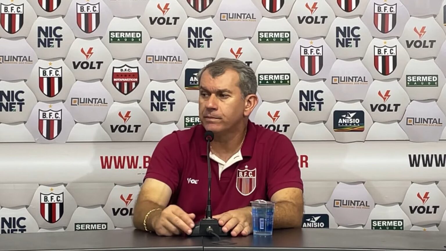 Tencati Expressa Frustração Após Derrota do Botafogo-SP em Casa: 'Machuca'