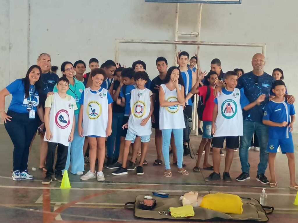 Conscientização Ambiental: Educação em Ação na Escola Municipalizada Paineira